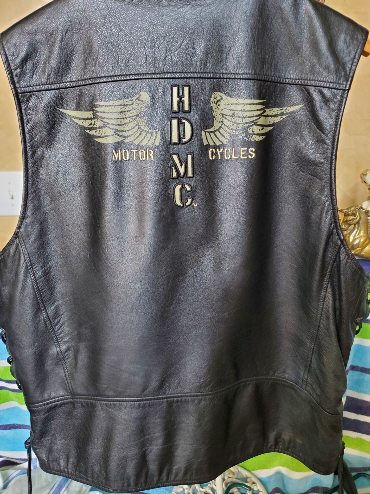 Harley-Davidson HDMC Men’s Black Embroidered Leather Vest Size XL 97197-10VM