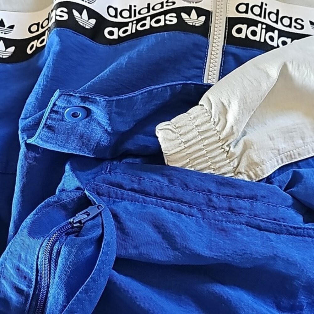 Adidas Originals Men’s Pullover Hooded Vocal Wind Blue/Gray Size Small