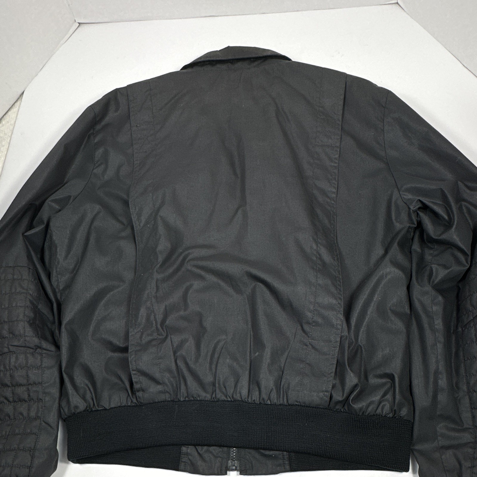 Seruchi Men’s Black Bomber Jacket – Full Zip Pockets – Size 46 Regular