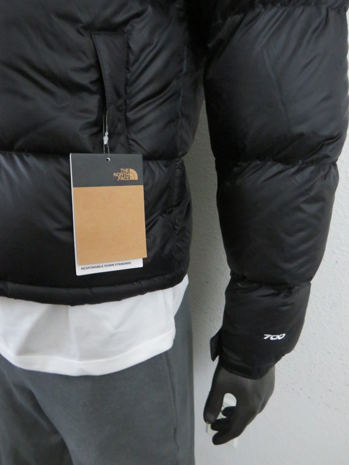 Mens XS The North Face 1996 Retro Nuptse 700-Down Insulated Jacket – Black