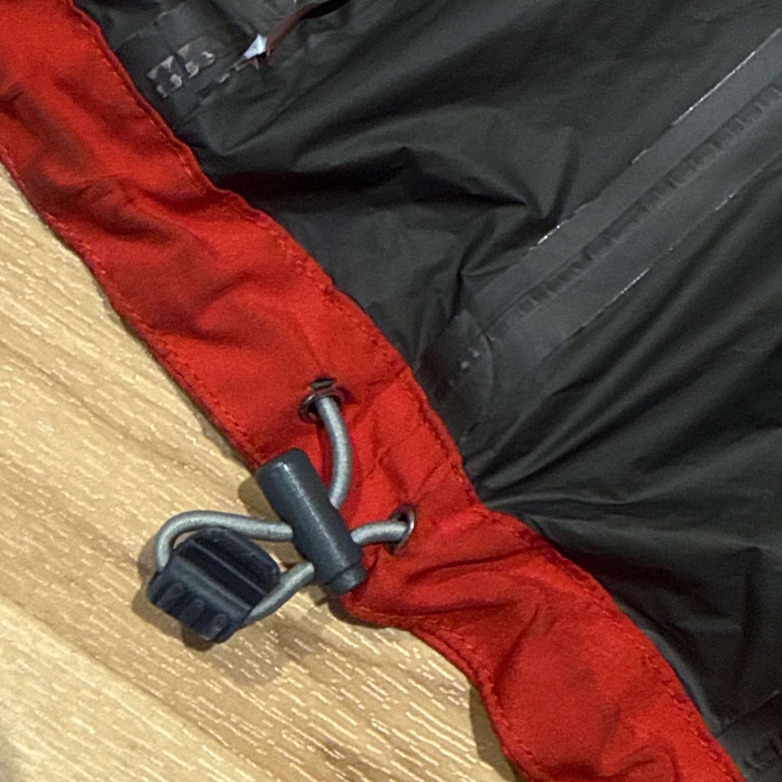 MARMOT Minimalist Gore-Tex Mens S/P Rain Parka/Jacket Red