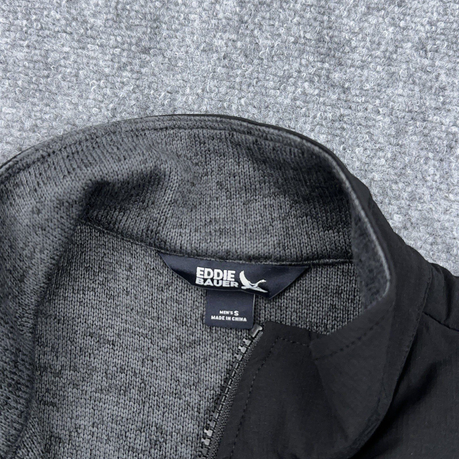 NEW Eddie Bauer Sycamore Full Zip Fleece Jacket Men’s Small Charcoal Gray Hiking