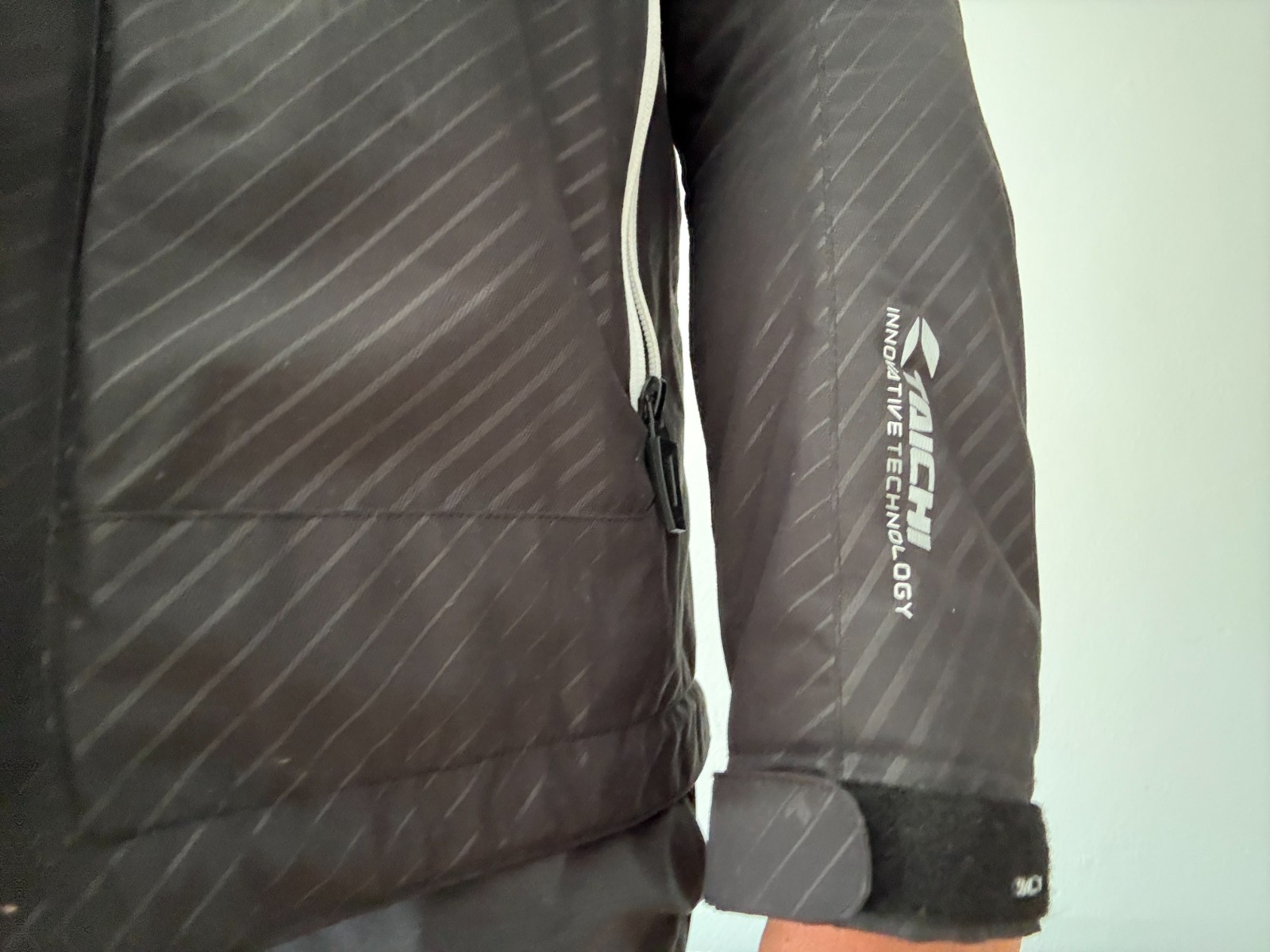 RS Taichi Softshell All Season Motorcycle Parka RSJ720 armor Japan EU46 US SMALL