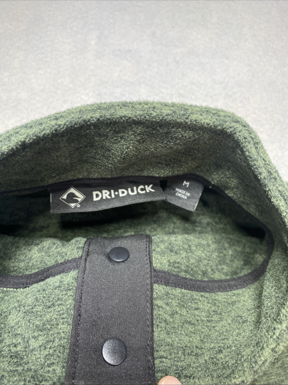 Dri Duck Pullover Mens M Green UPS Long Sleeve Four Button Fleece Sweatshirt U