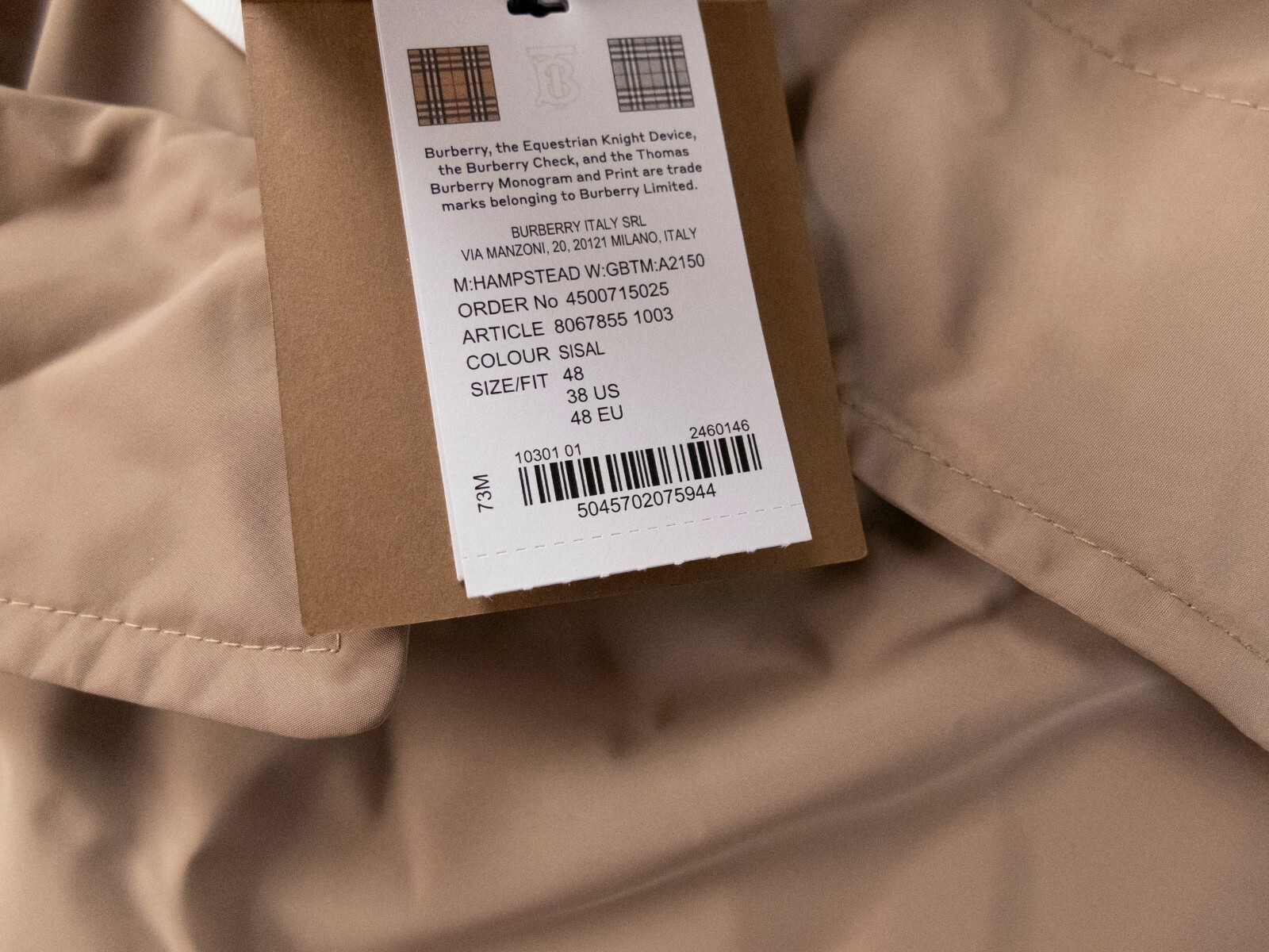 NO CUSTOMS TAX BURBERRY Hampstead regular fit beige taffeta car coat 38 / Medium