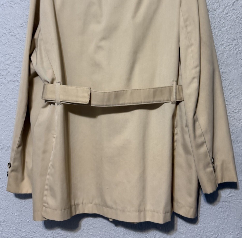 Vintage John Weitz Jacket Mens 44 Tan Beige Zip Windbreaker with Belt 70s