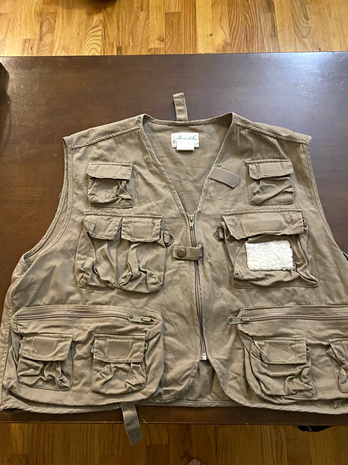 Ausable Men’s Utility Multi-Pocket Zip Front V-Neck Vest Tan XL
