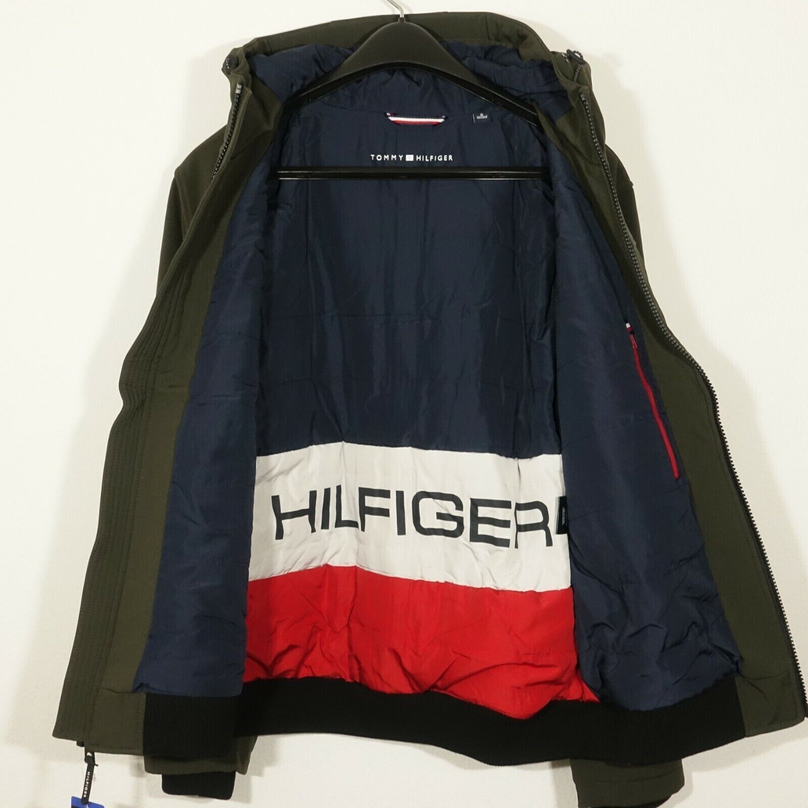 Tommy Hilfiger Men’s Softshell Jacket Olive Green Hooded