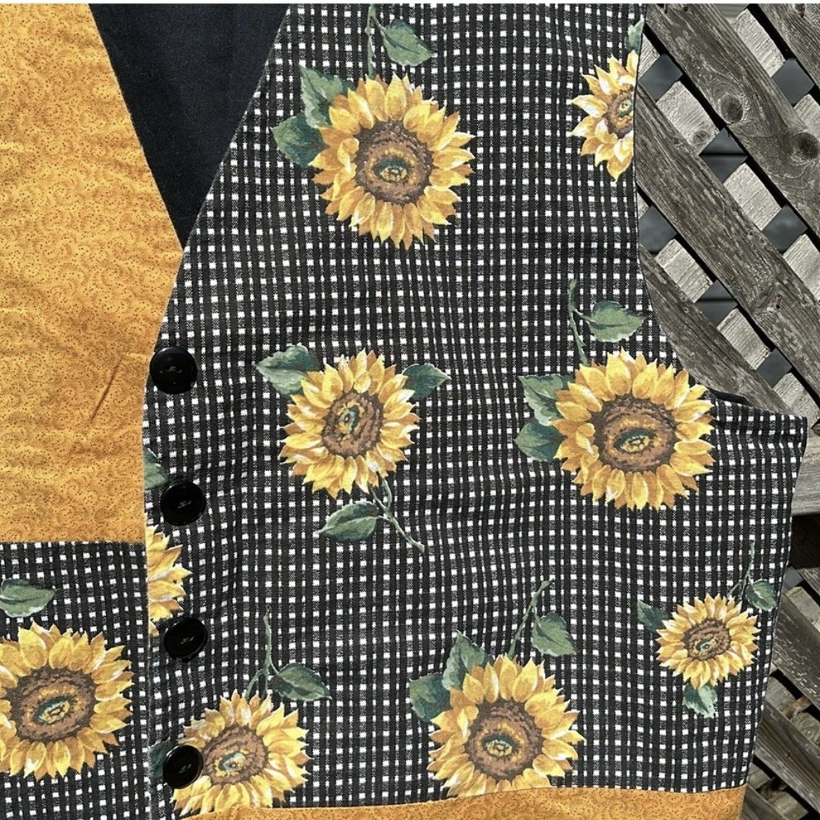 Unisex Adults XL Sunflower Floral Patchwork V-Neck Lined Button Vest