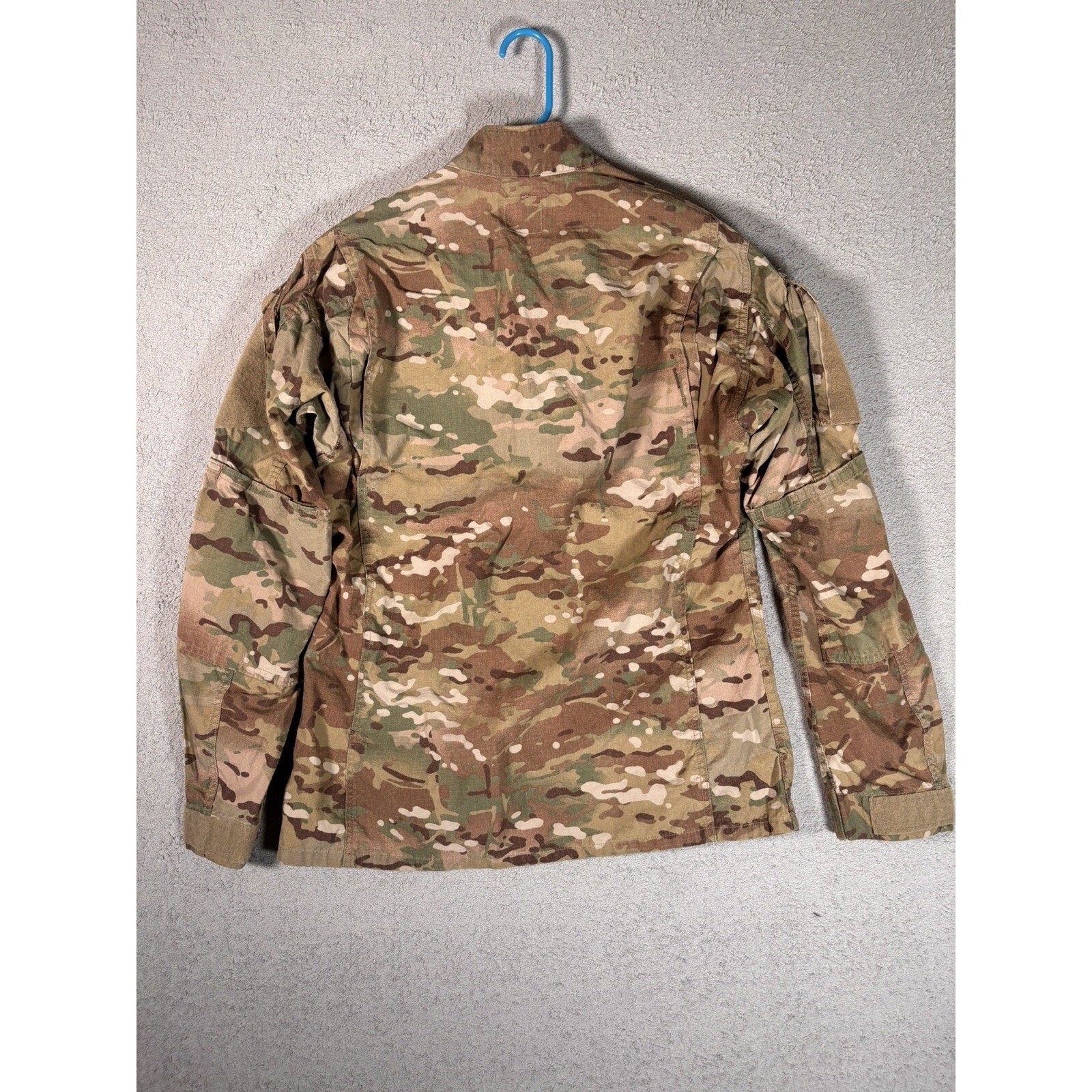 American Apparel US Army ACU Multicam OCP Flame Resistant Coat Medium X-Long