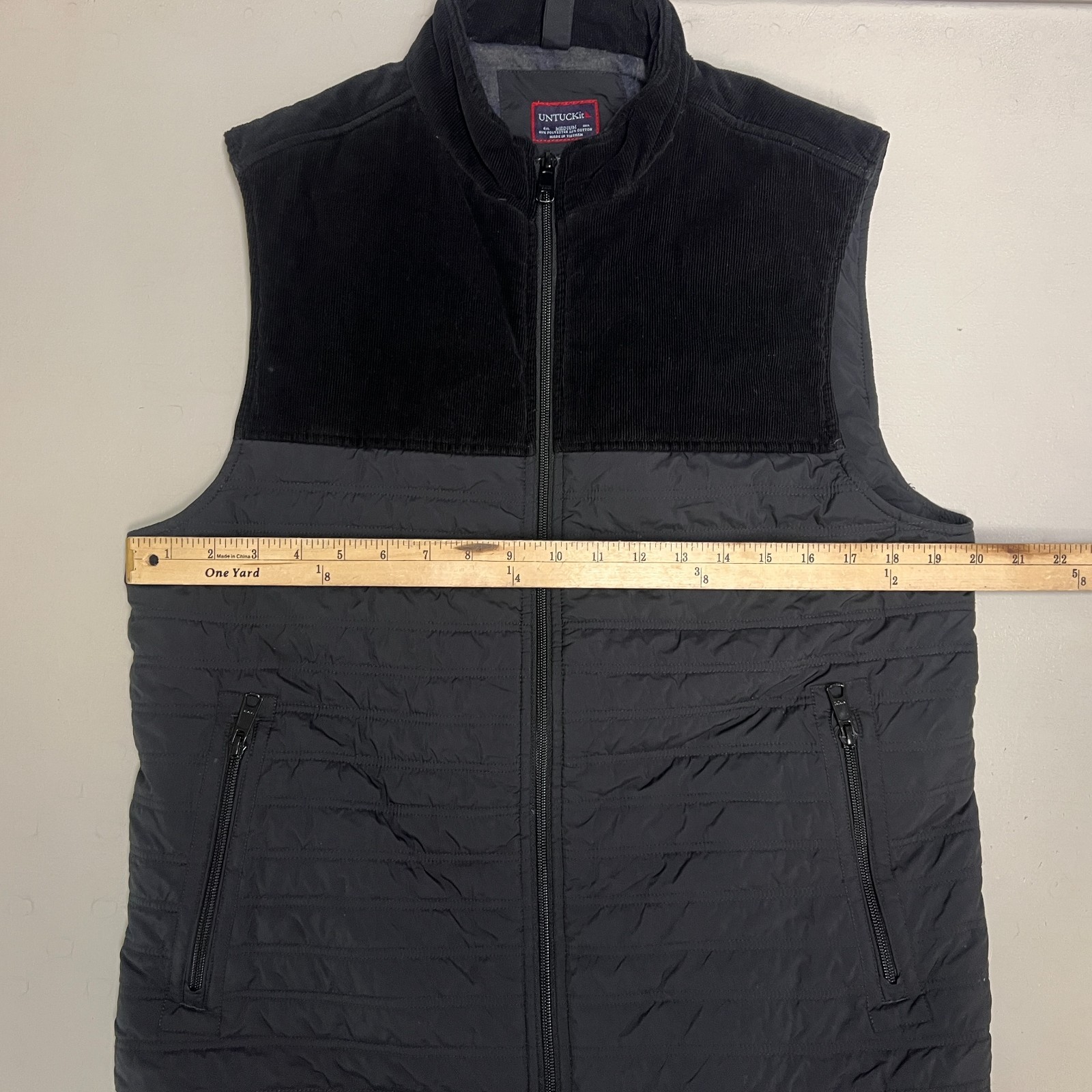 Untuckit Flannel Lined Vest Jacket Mens Medium Quilted Corduroy Full Zip