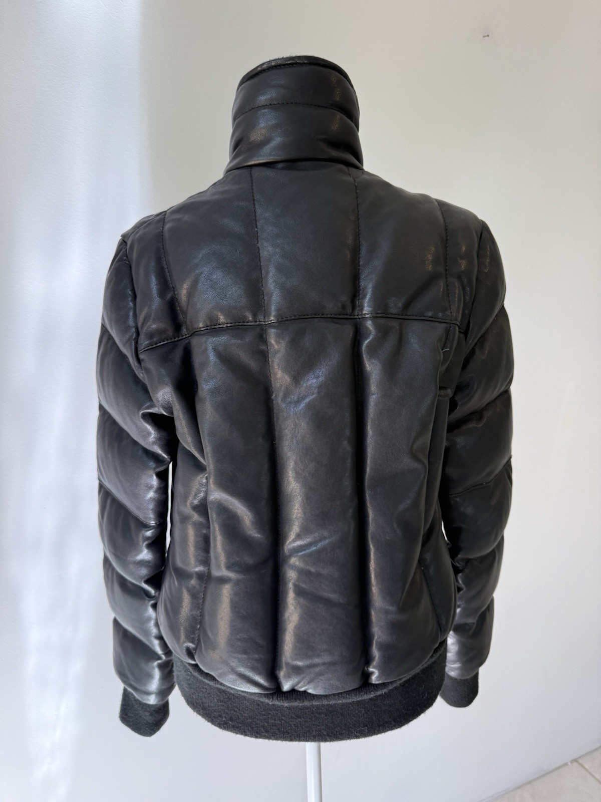 NVSBL Wilsons Leather Black Genuine Leather Puffer Jacket Bomber Size M