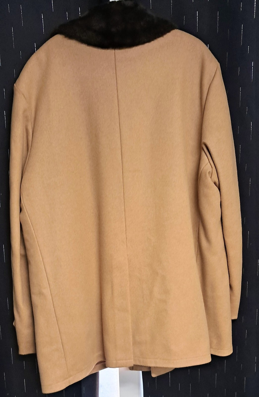 Lakeland Wool Coat Men’s 50 Vintage Faux Fur Lined Tan Overcoat Quiet Luxury USA