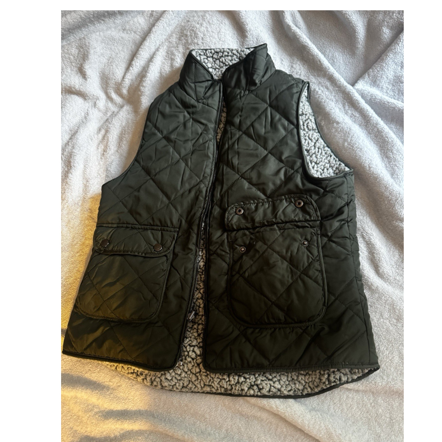 Unisex Adults XL Green Quilted Zip Front Vest w/ Pockets Stand-Up Collar