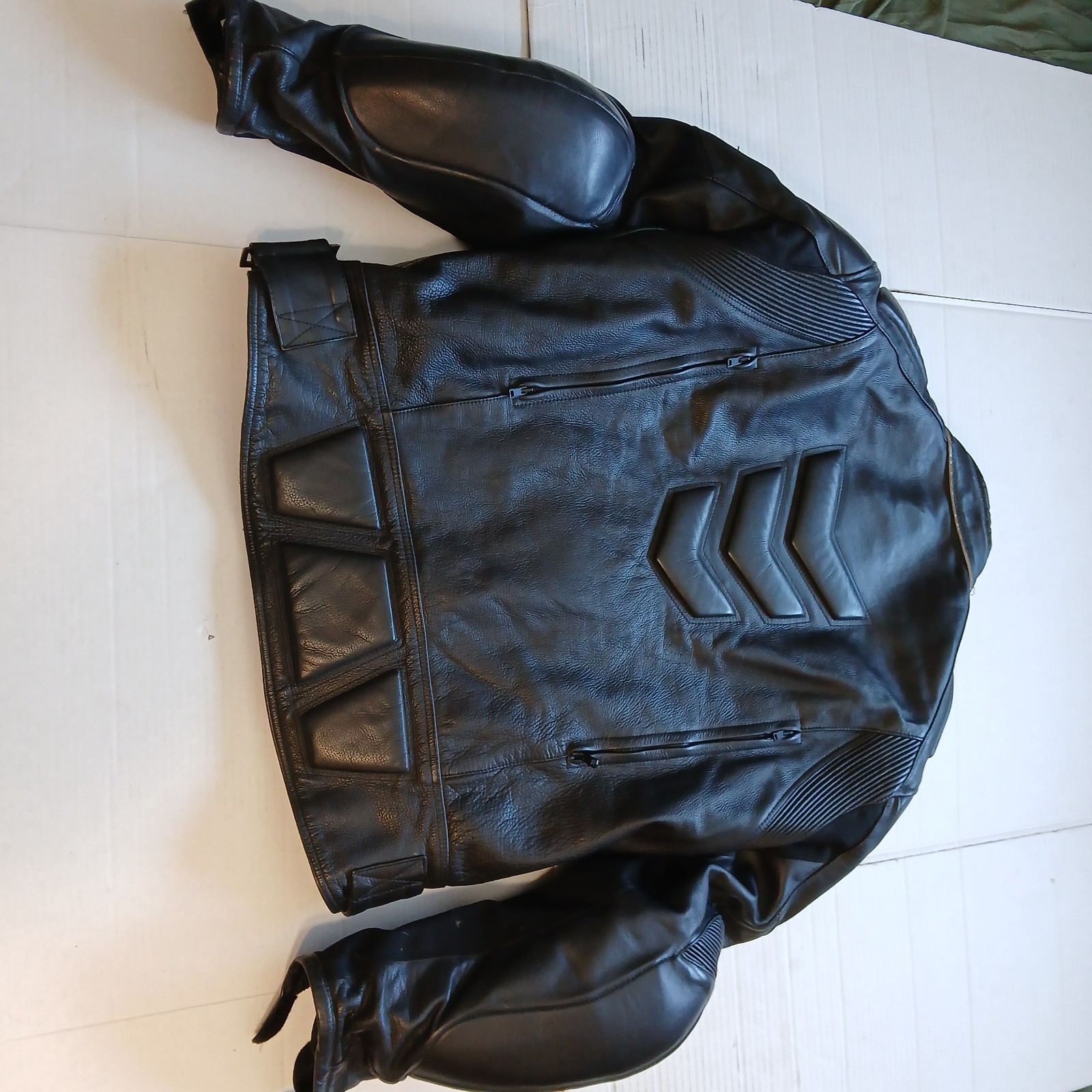 Street Legal Performance Men’s Black Leather Padded Motorcycle Jacket 2XL XXL
