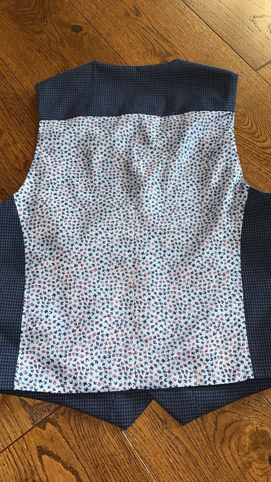 Murano Suit Vest Gray/Black Windowpane Plaid Polyester/Viscose/Spandex Sz M EUC