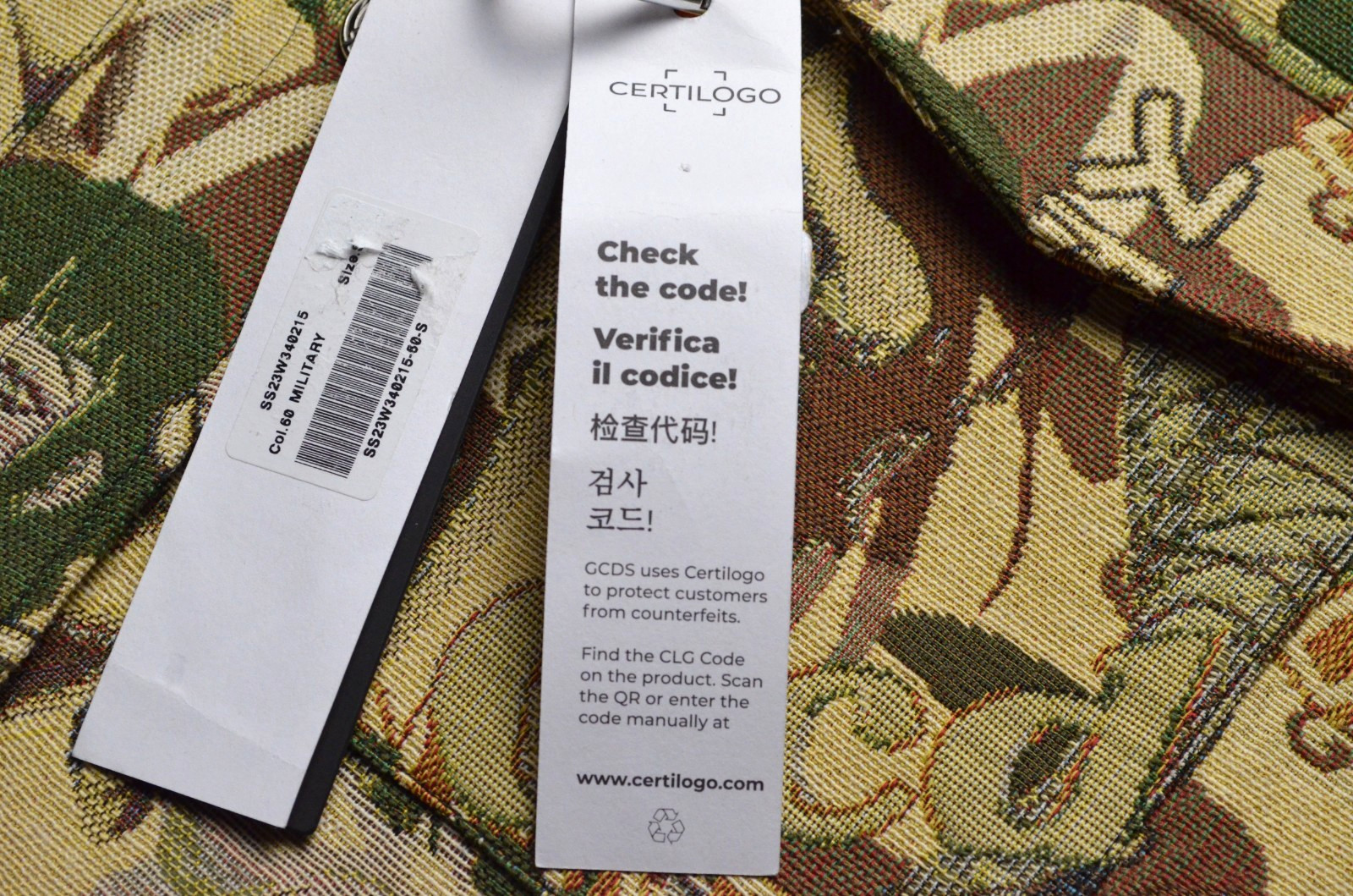 $800 GCDS Milano «Camouflage Hentai» Shirt Jacket Size S Anime Jacquard Tapestry