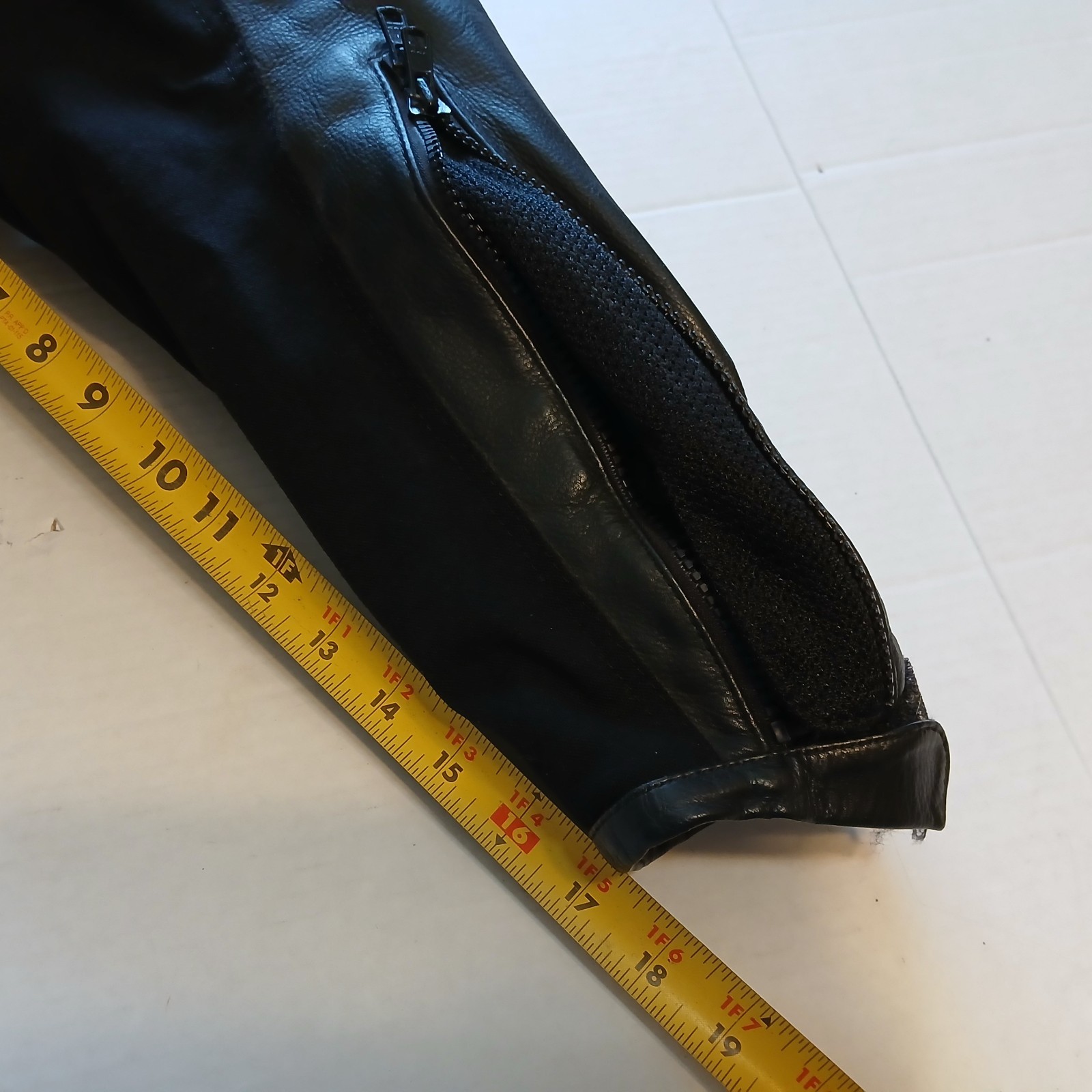 Street Legal Performance Men’s Black Leather Padded Motorcycle Jacket 2XL XXL