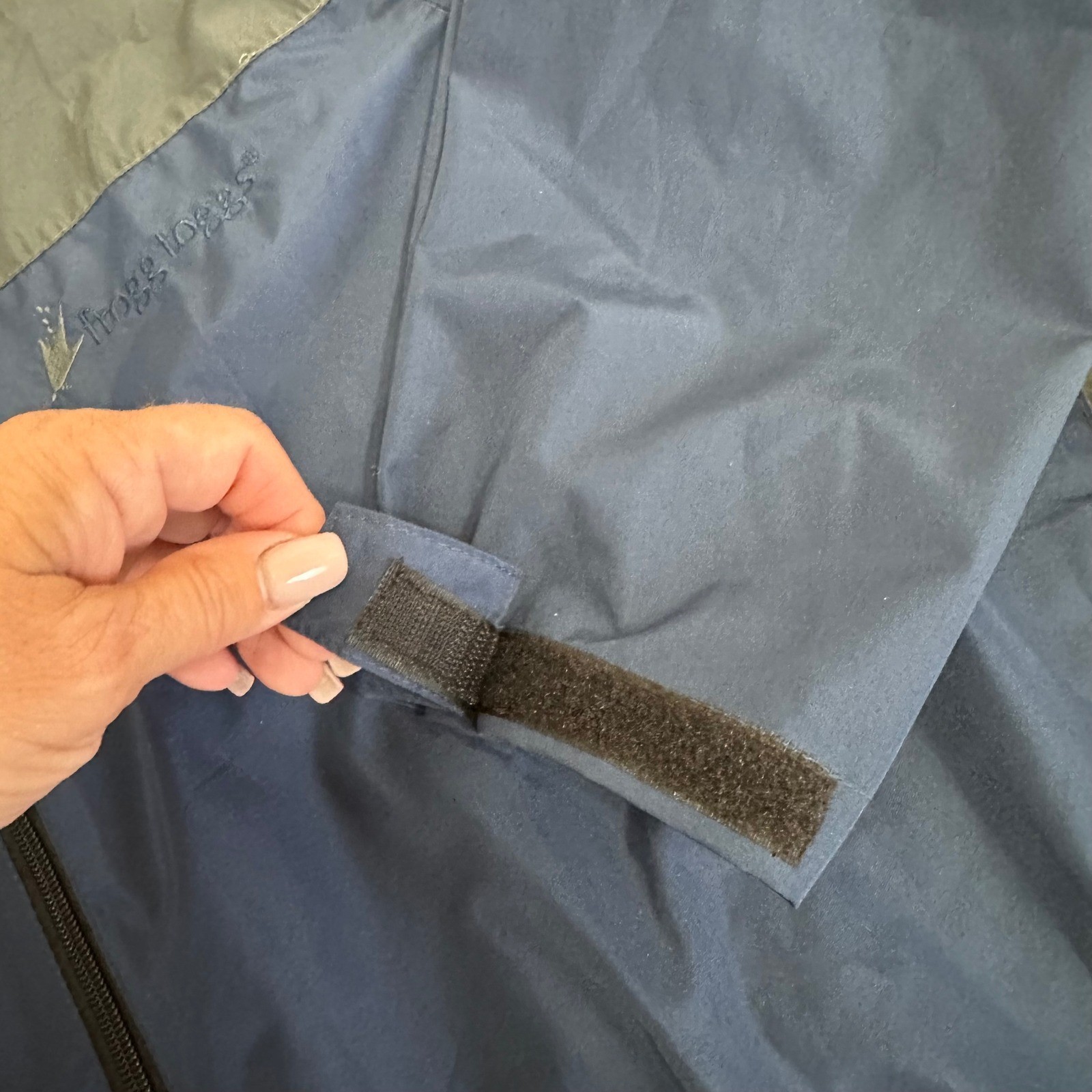 Frogg Toggs Mens Rain Jacket Full Zip Blue Gray Lightweight S/M Hood