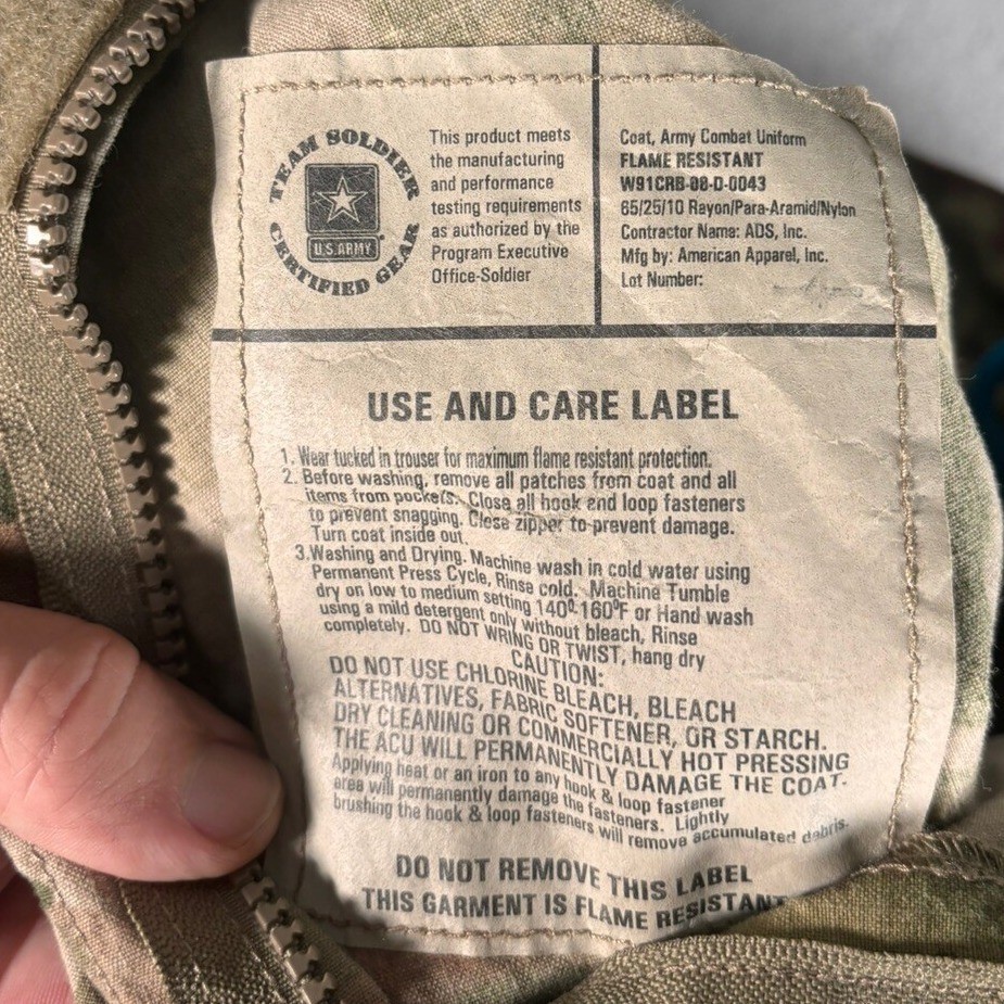 American Apparel US Army ACU Multicam OCP Flame Resistant Coat Medium X-Long