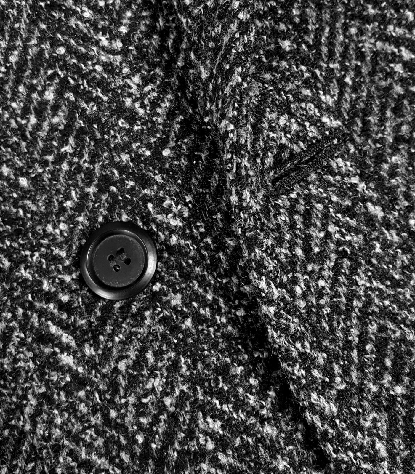 Herringbone Tweed 38R Unstructured Belted Overcoat Black Gray VTG Unstructured
