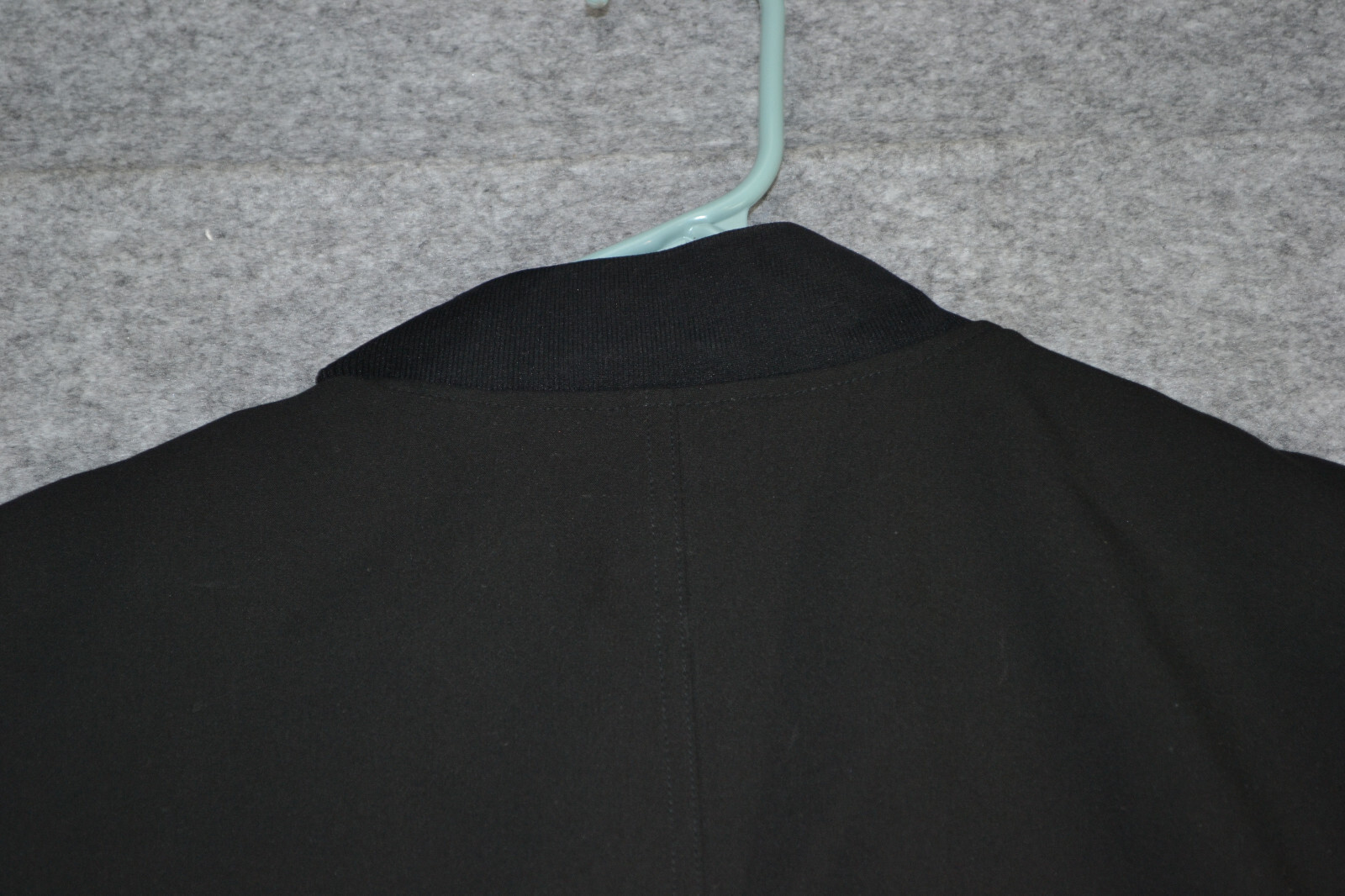 VINCE Bomber Jacket Mens Medium Long sleeve Black Lined Lightweight Luxury