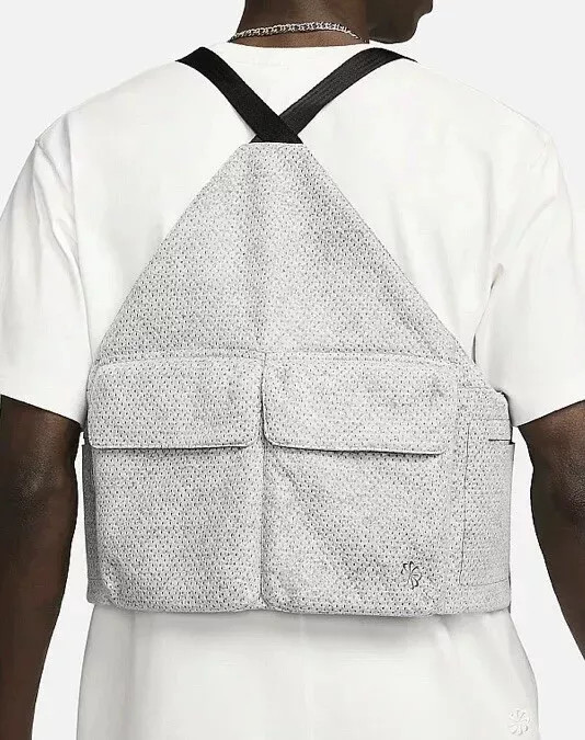 Nike Sportswear Tech Pack Gray Utility Vest Men’s Size S/M DX9403-084 NEW