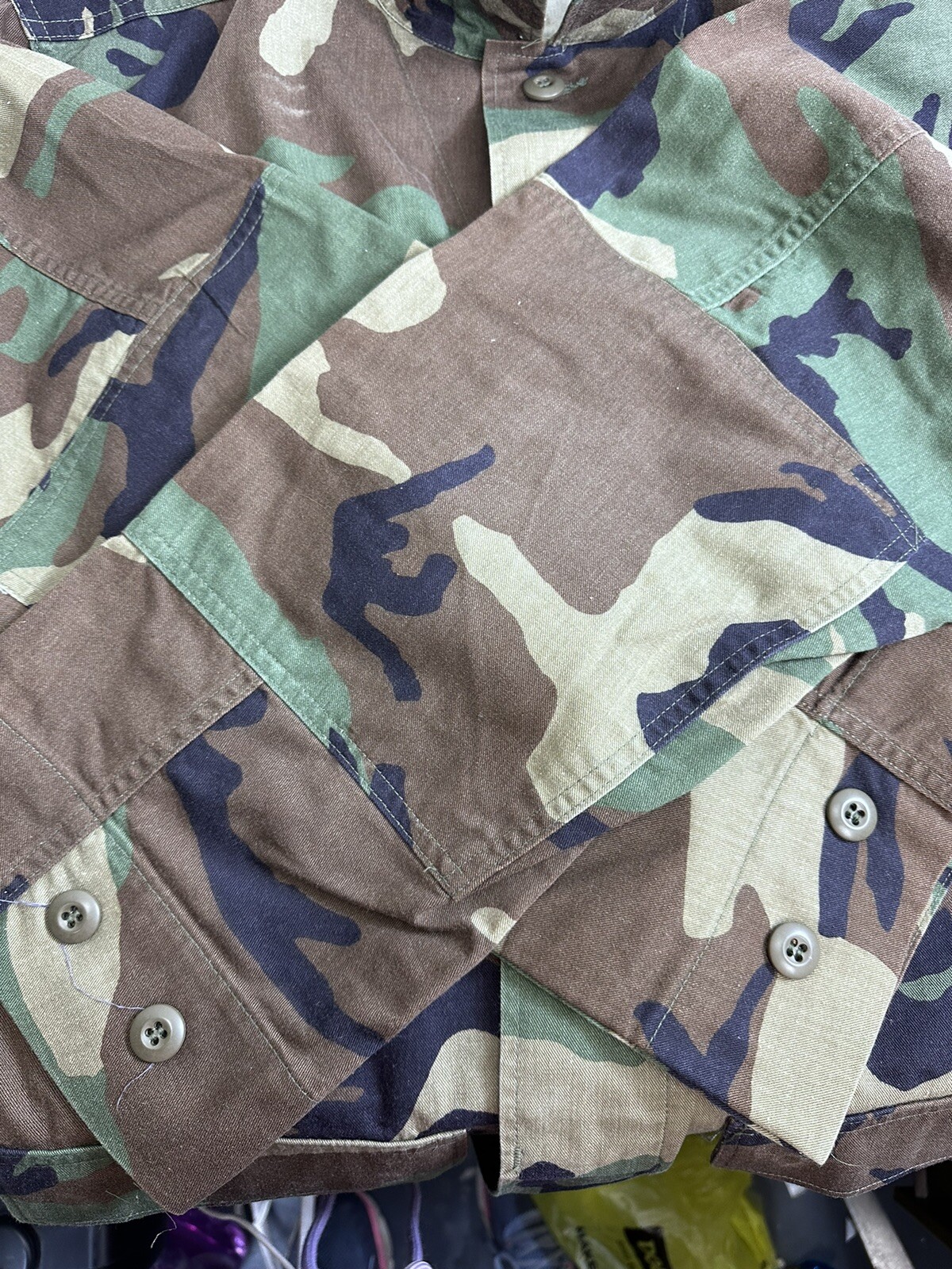 U.S. Military Jacket Vintage Camouflage Buttons Large Pockets large/regular