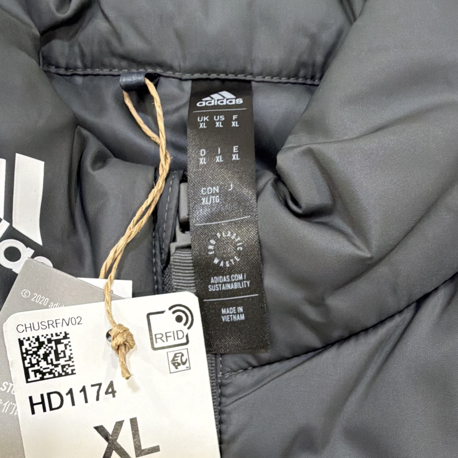 adidas Men’s Gray Puffer Vest XL Full Zip Stand-Up Collar Verizon Logo HD1174
