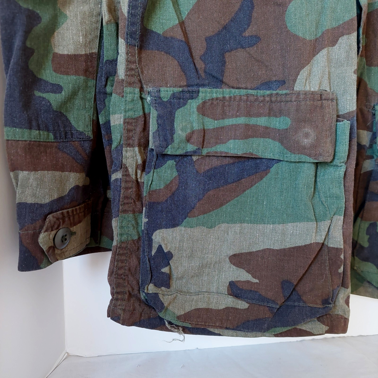 Vintage US United States Army Woodland Camouflage Field Jacket Sz Small Regular