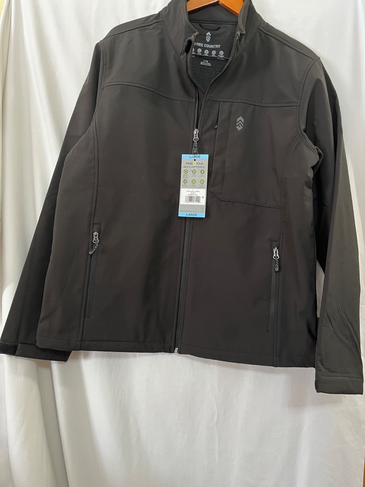 Free Country Men’s 3-Layer Bonded Fabric Wind/Water Resistant Softshell Jacket B