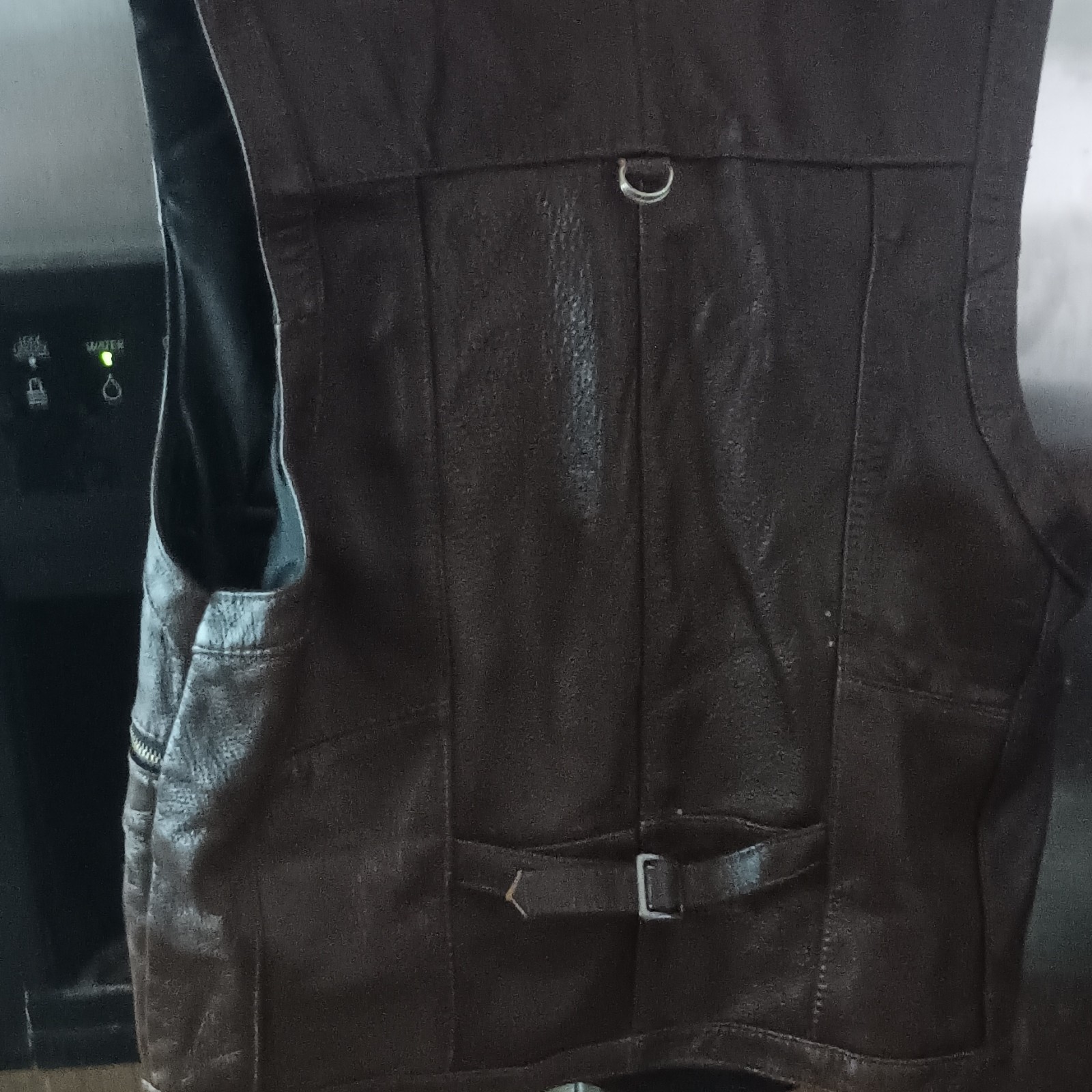 Men’s Brown Leather Biker Vest V-Neck Zip Front Multi Pocket Size M