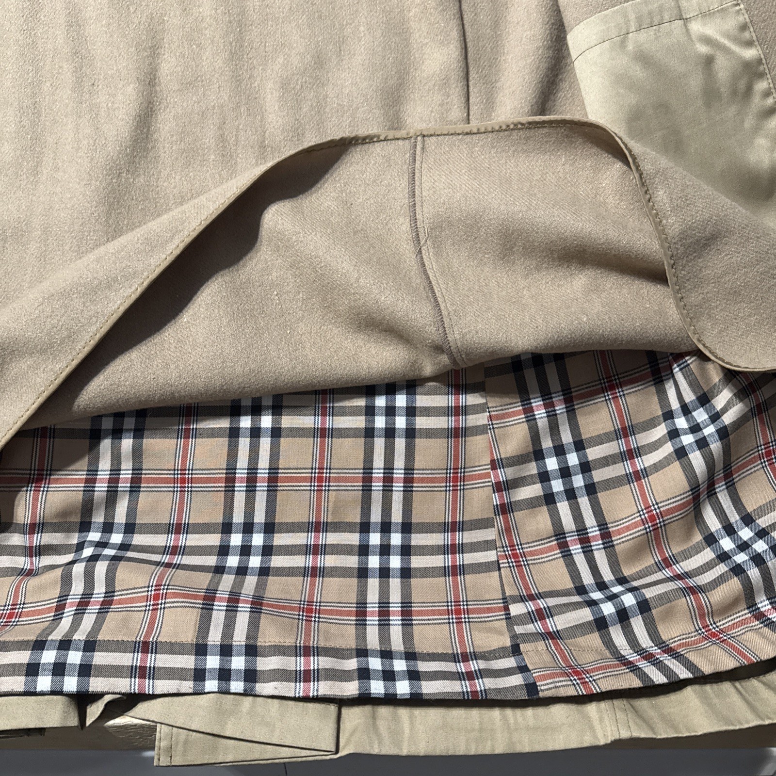 Vintage Mens Trench Coat L-40 Made In Poland Plaid Liner Removable Wool Tan