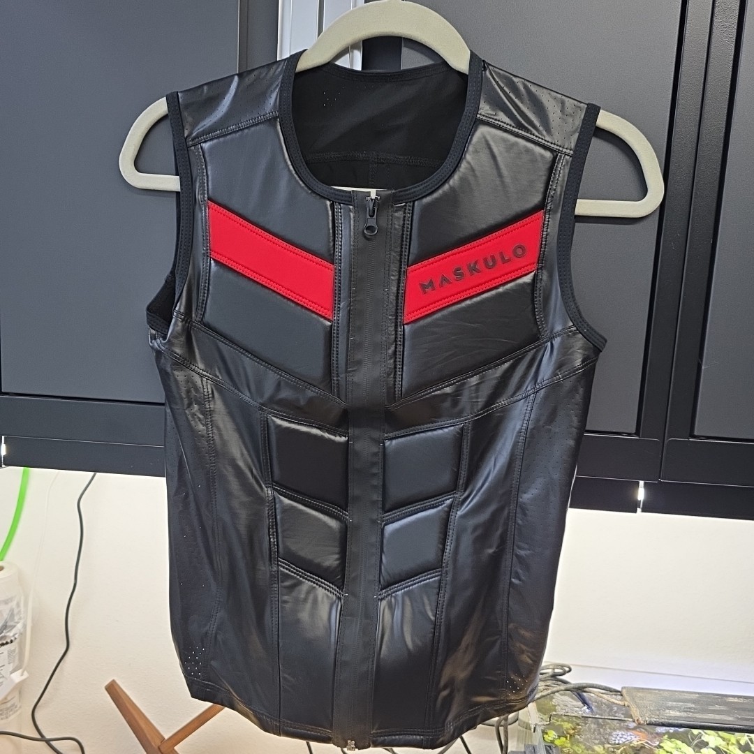 Maskulo Men’s Small Zippered Vest Black Red LGBTQ Fetish Padded Panel Spandex