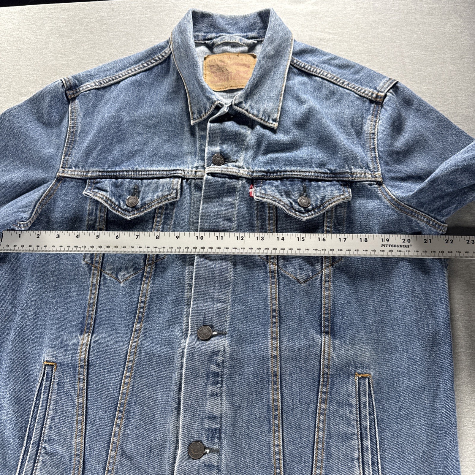 Levi’s Strauss Denim Jacket Men Trucker 72334 Large Button Up Classic Western