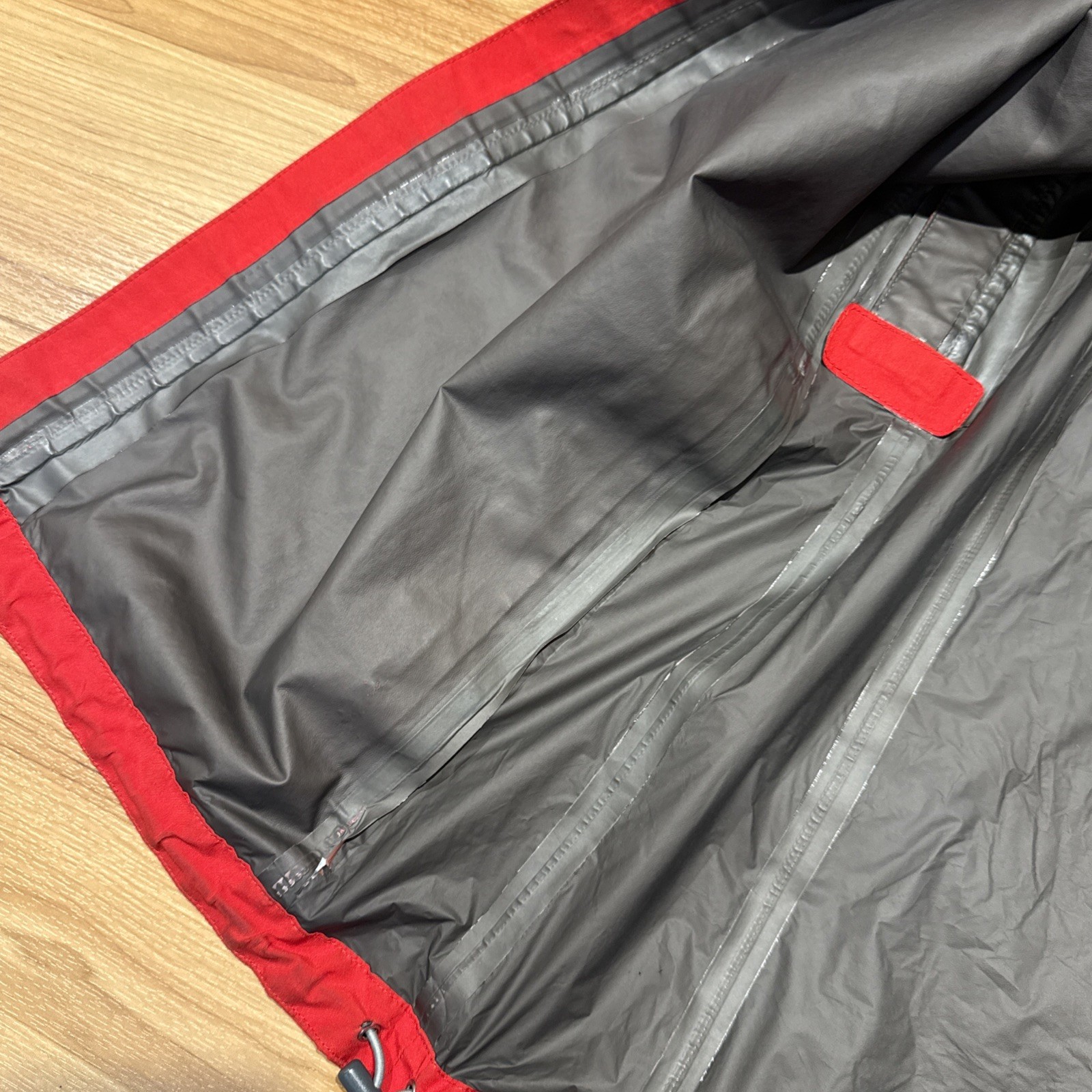 MARMOT Minimalist Gore-Tex Mens S/P Rain Parka/Jacket Red