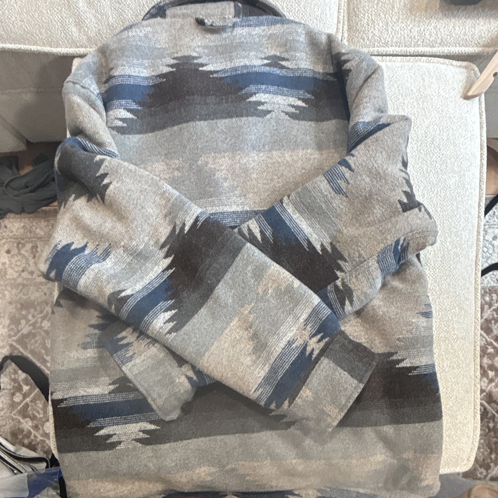 JACHS New York Men’s M Sherpa lined jacket, blue/gray geometric pattern