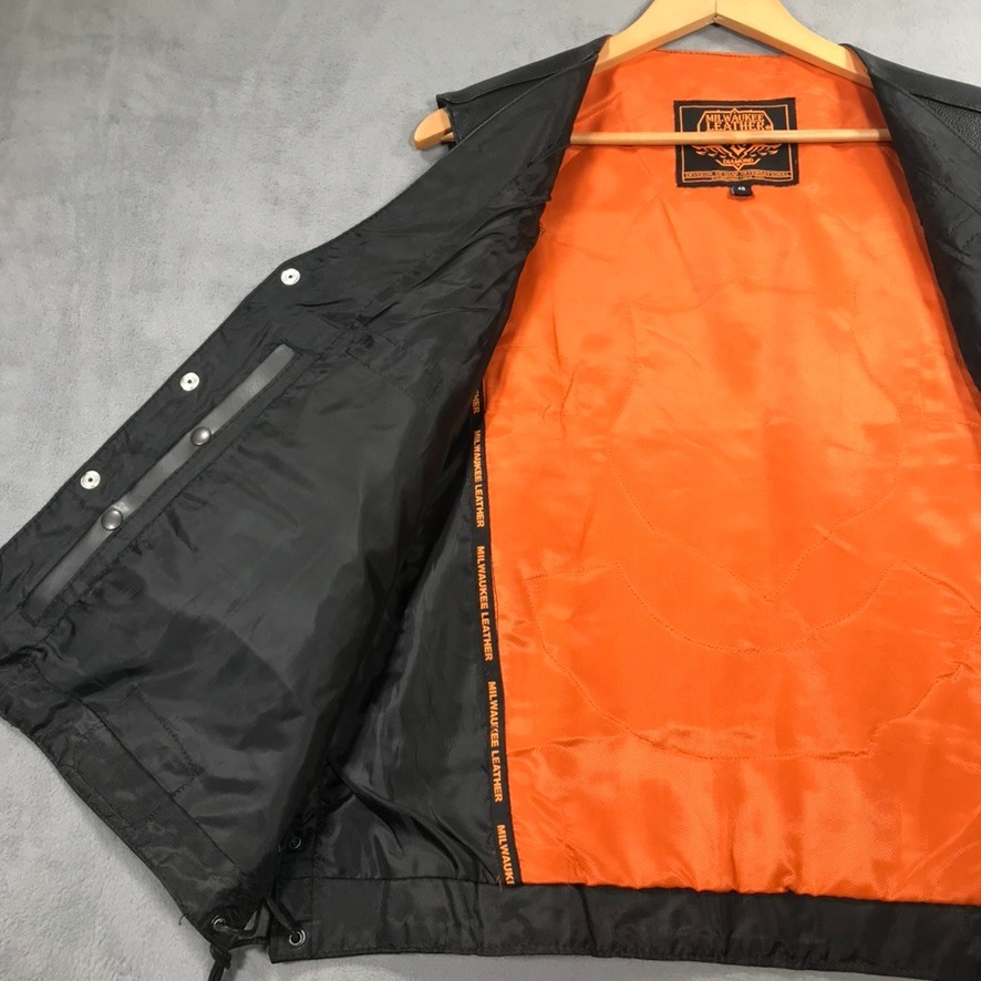 Milwaukee Biker Vest Men’s 48 Black Leather Lace Up Fringe Sides Motorcycle *