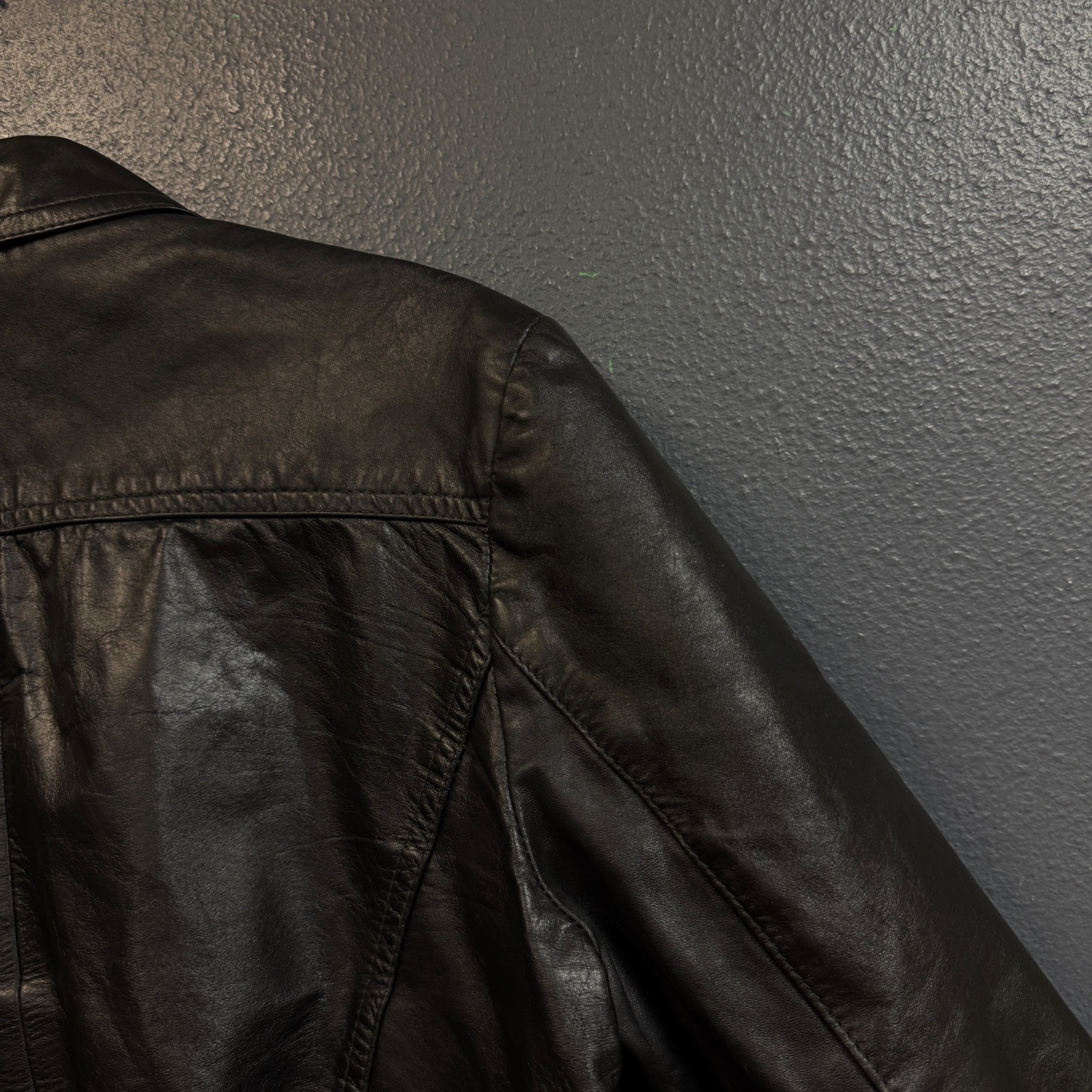 Black Genuine Leather Made in Argentine 42 men’s jacket biker vintage 80’s