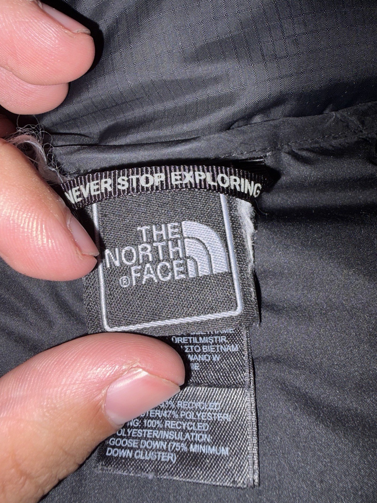 The North Face 550 Down Puffer Jacket Mens Medium Black Full Zip Vietnam