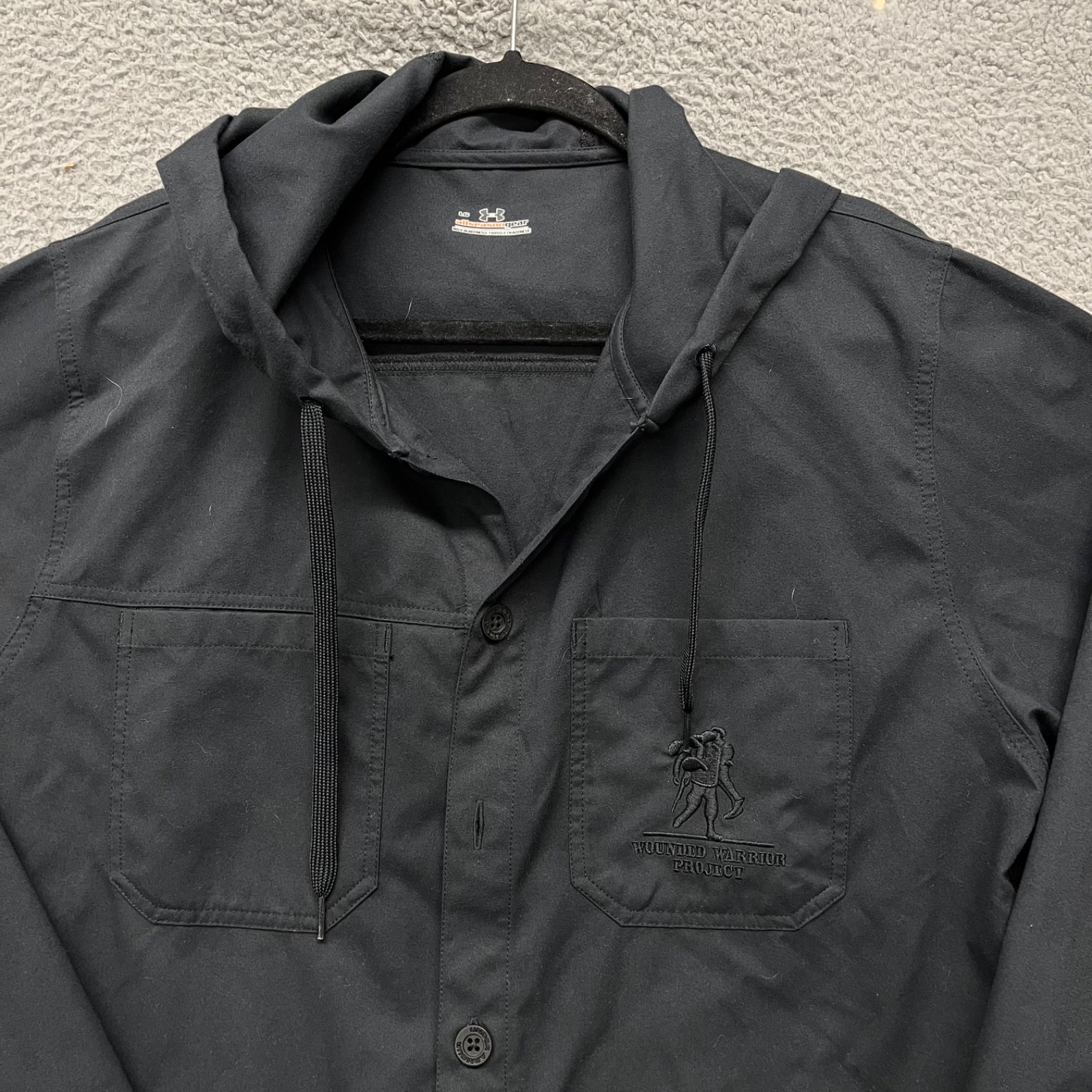 Under Armour Jacket Mens L Black All Season Gear Hooded Outdoors Gorpcore