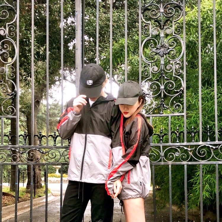 Men’s Light Running Hiking Jacket with Hood Windbreaker Pullover Coats Hoodie
