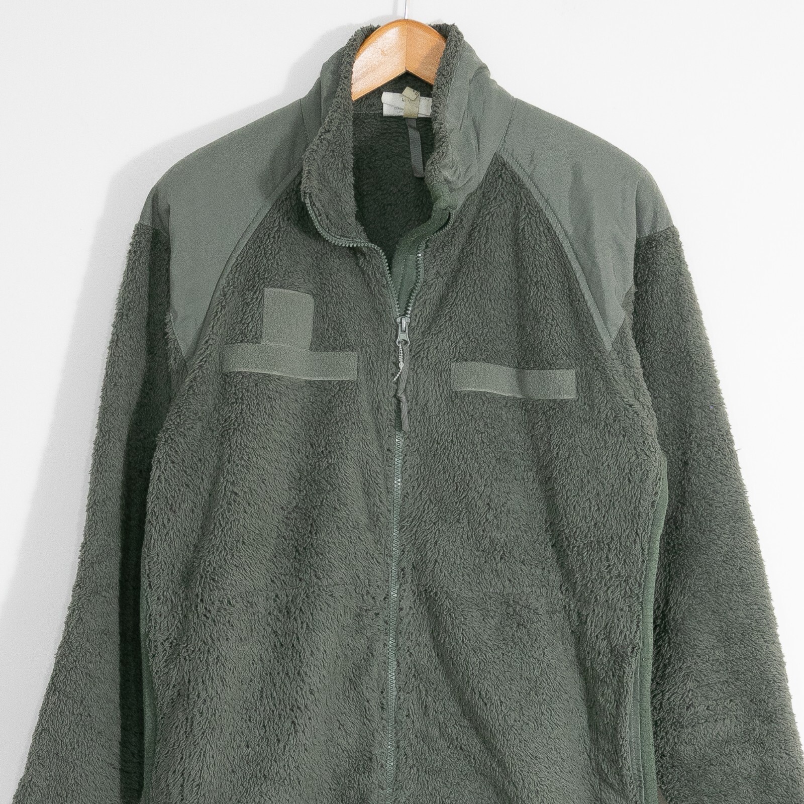 US Army Cold Weather Jacket Fleece Mens Medium Green Military Distressed Surplus