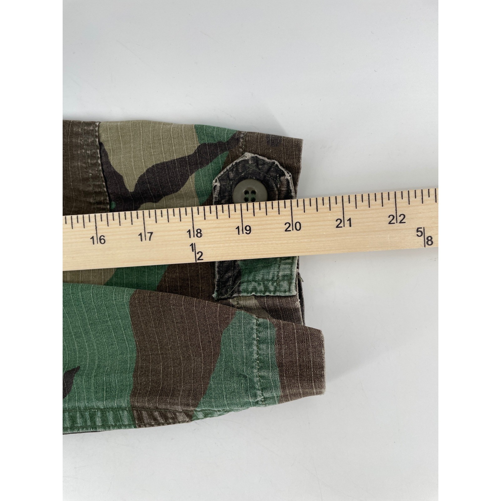 US Army Woodland Camo Combat Coat Mens Small X-Short Green BDU Vintage Military