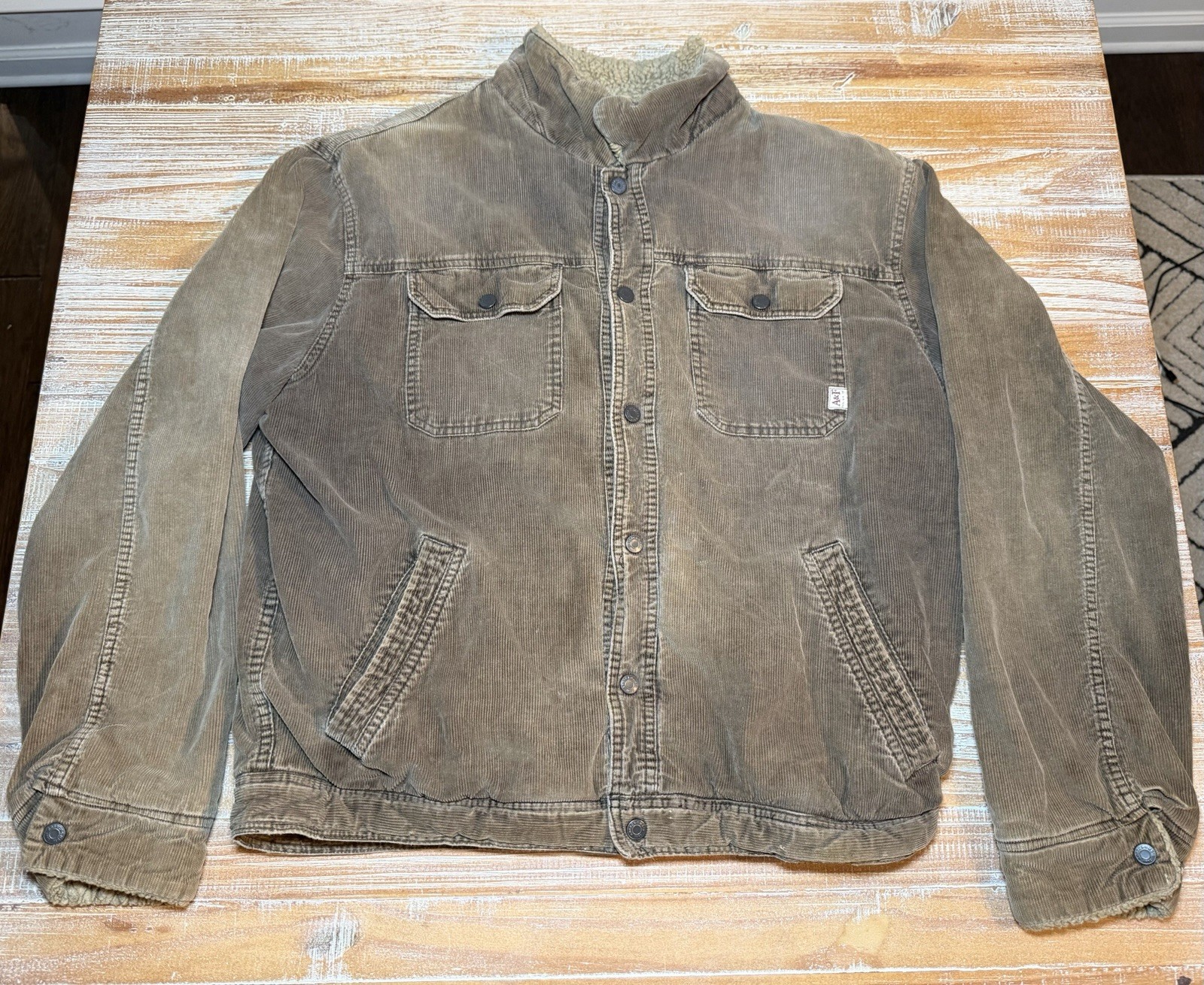 Abercrombie And Fitch Corduroy Jacket Sherpa Lined Size L Vintage Y2K