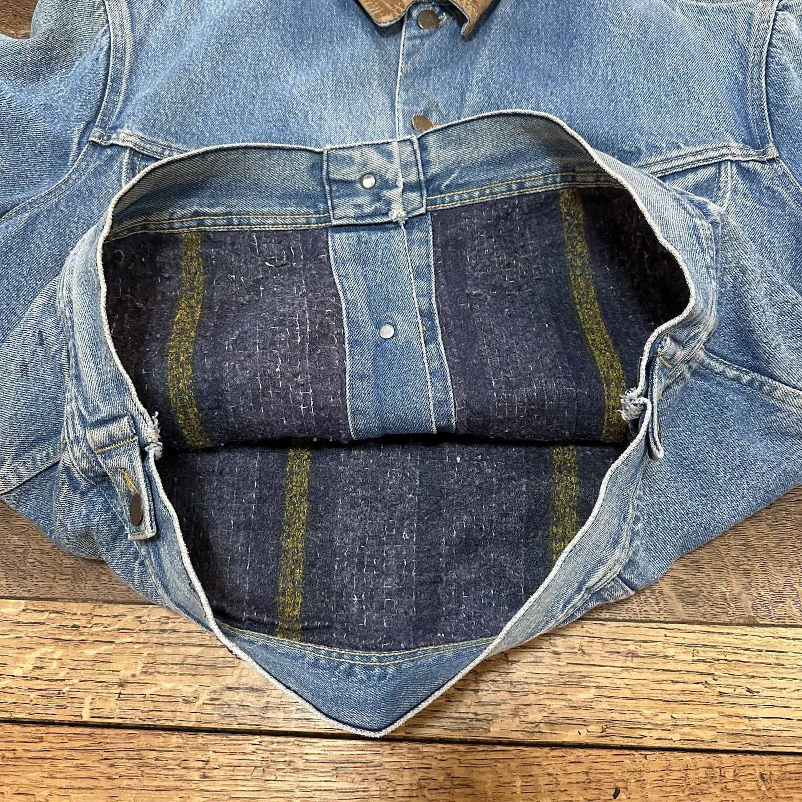 Vintage Lee Riders 70s Denim Corduroy Neck Rare USA Man Jacket 46R