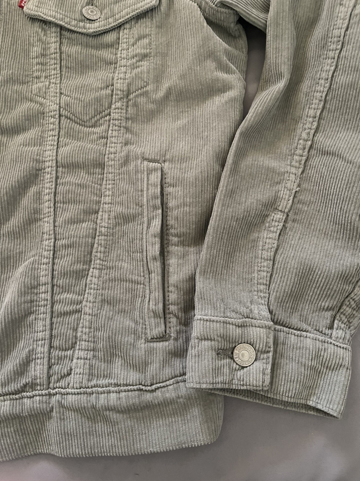 NWT Levis Trucker Silver Grey Corduroy Jacket 100% Cotton Standard Fit Mens Sz S
