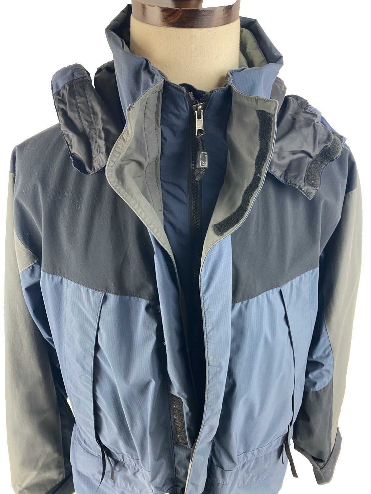 Vtg 90s The North Face Mens L Gorpcore HydroSeal Rain Jacket with Hood Full Zip