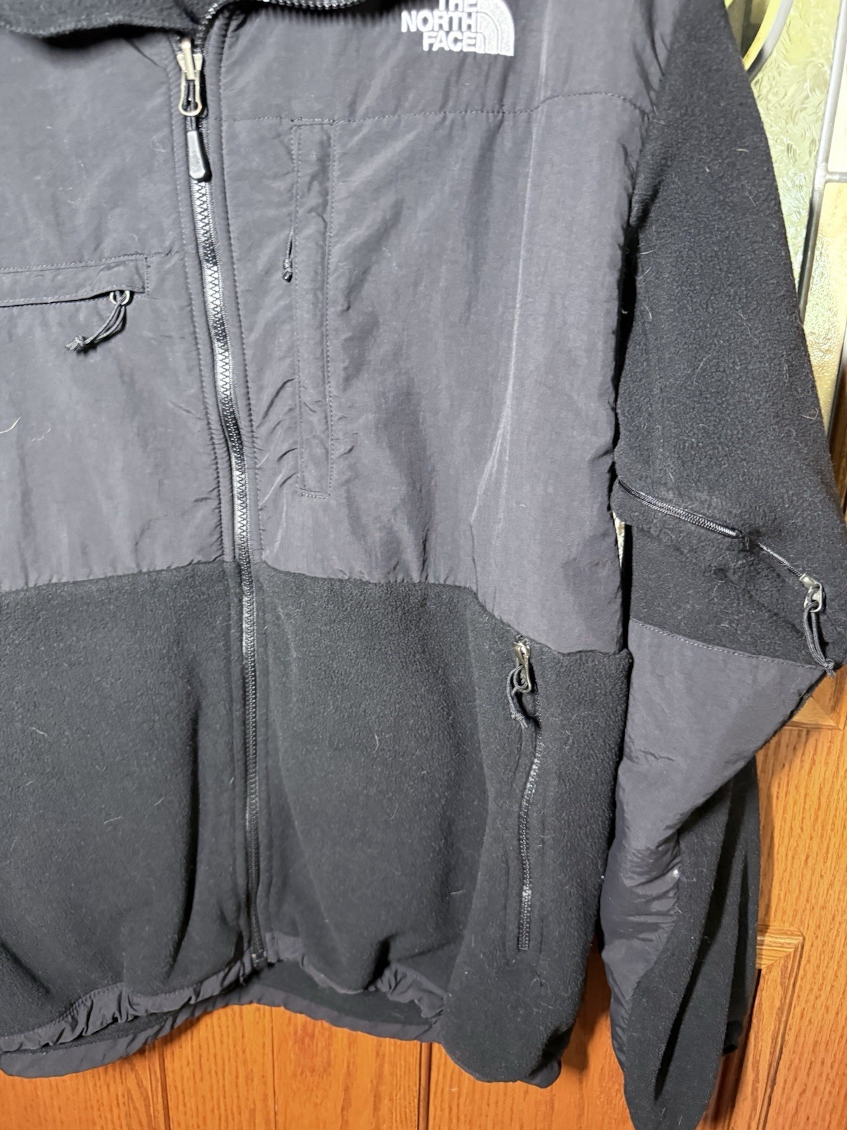 The North Face Men’s XL Black Full-Zip Fleece Jacket Stand-Up Collar Logo