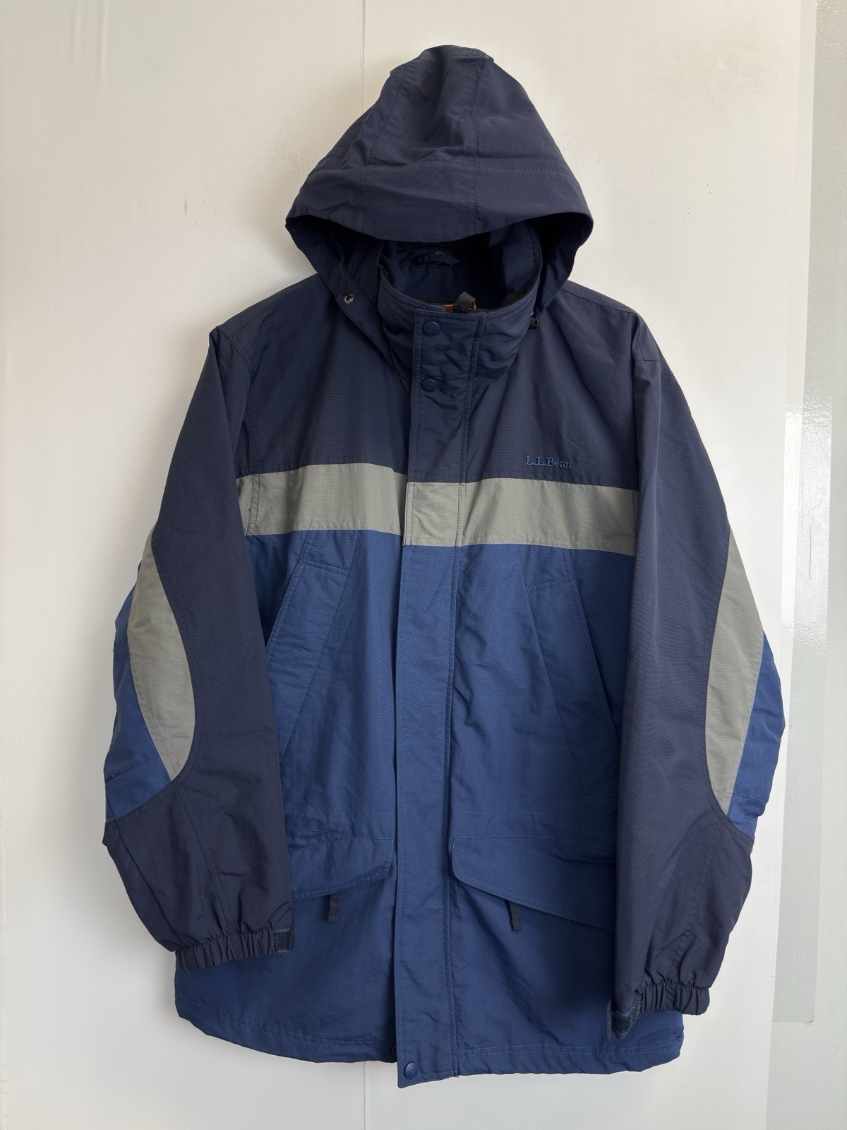 Vintage LL Bean Men’s Size S Blue Zip Jacket Anorak Hidden Hood No Liner WV85